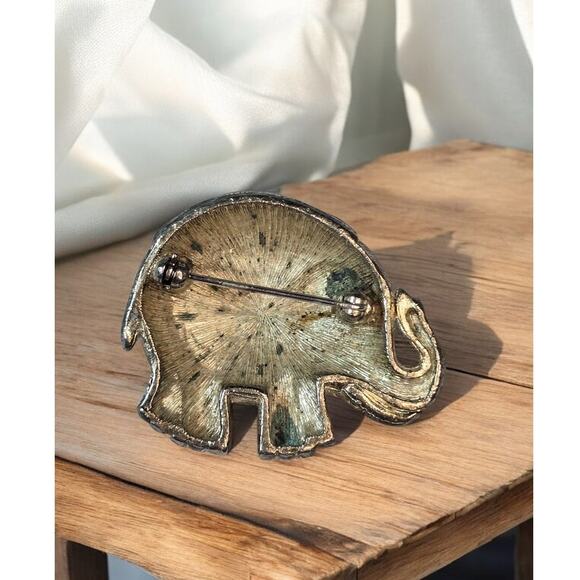 Elephant Vintage Silver Tone Pin / Brooch - Picture 5 of 5